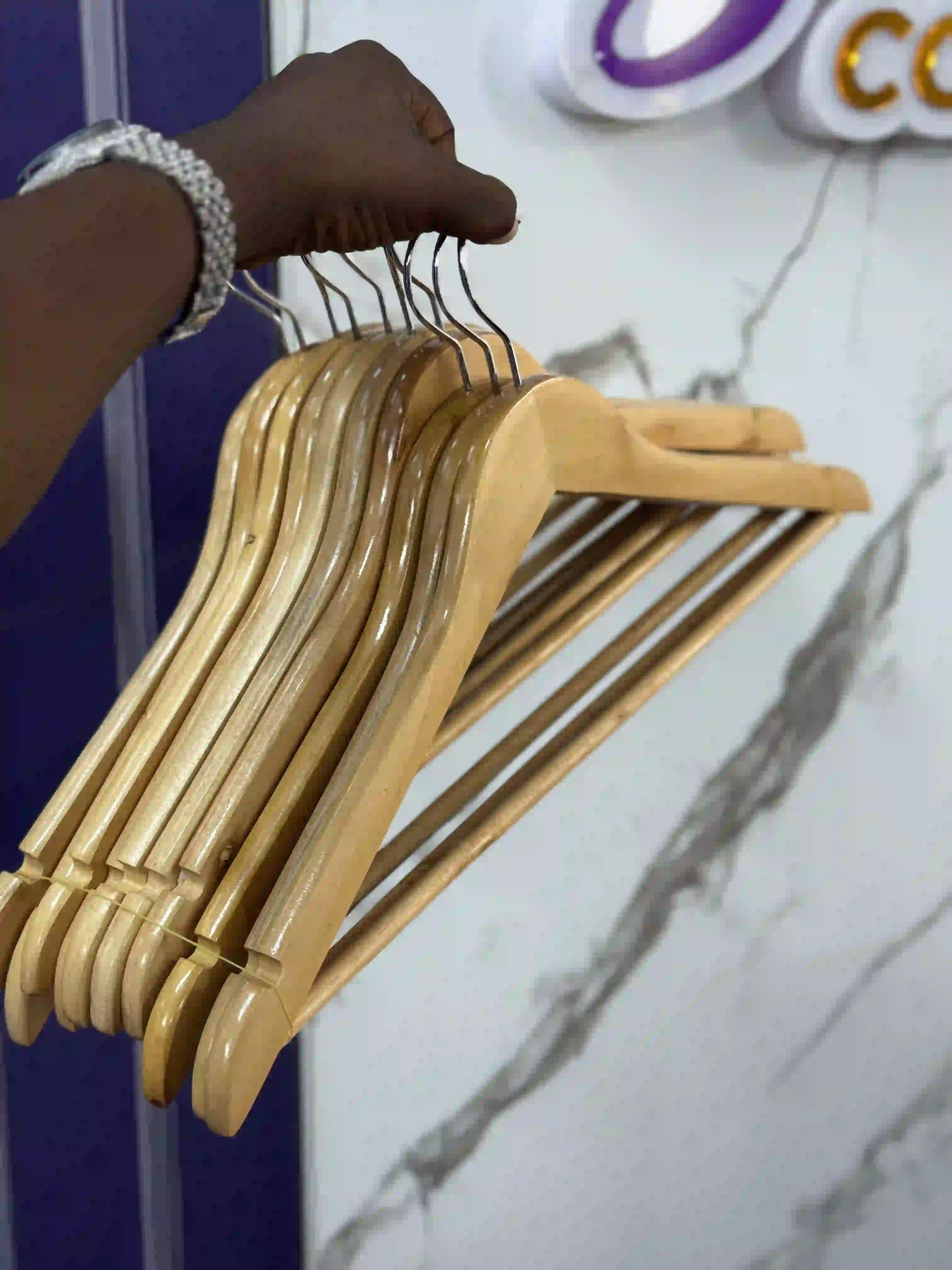 Wooden Hanger  (5pcs)